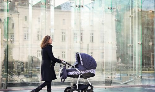 Mama wie lepiej: Piankowe, pompowane, małe, duże?