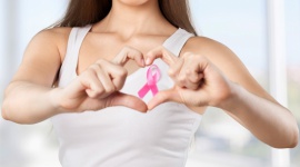 Profilaktyka raka piersi. Zaczynamy różowy październik LIFESTYLE, Zdrowie - ​Tylko wczesna i trafna diagnoza, której nie można wykonać bez odpowiednich badań zwiększa szansę kobiet na uchronienie się przed złośliwymi nowotworami piersi.