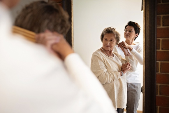 Seniorzy w grupie ryzyka, a co z ich opiekunami? Dzień Opiekuna Osób Starszych